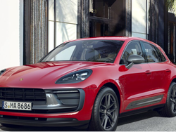 Porsche rosu